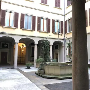 Youhosty - Del Lauro 6 Milano
